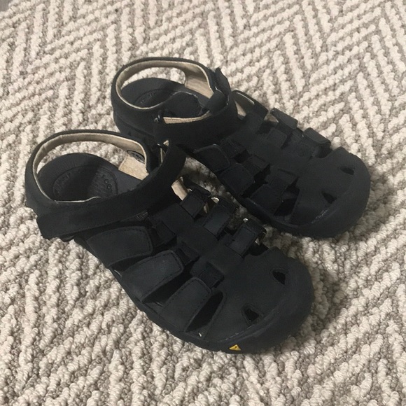 Keen Black Outdoor Water Sandals Kids Youth Size 1
